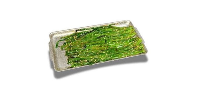 Charcoal-Grilled Garlic Chives