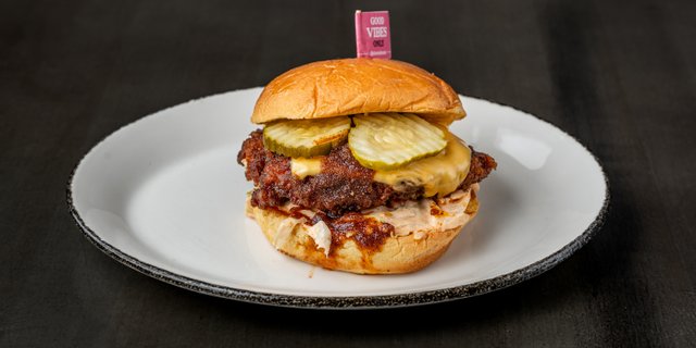 The Ultimate Chicken Sandwich Combo Tray