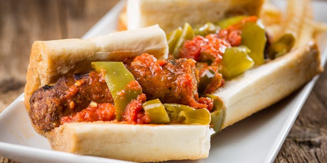 Build-Your-Own Italian Sausage Sandwiches