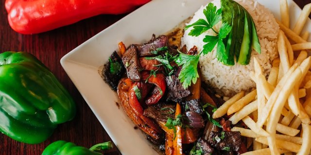 Lomo Saltado