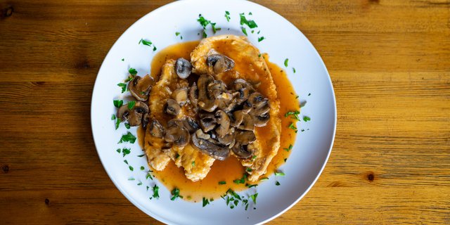 Chicken Marsala Tray