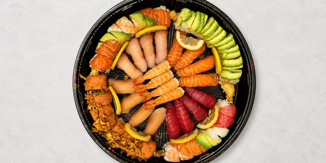Nigiri + Special Roll Platter