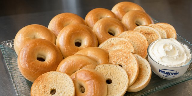 Bagels & Cream Cheese Splurge