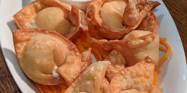 Crab Rangoon