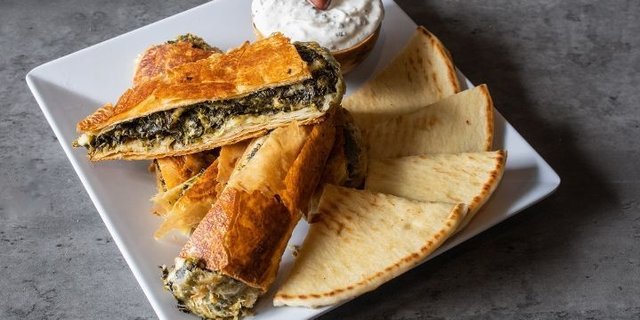 Spinach Pie Platter