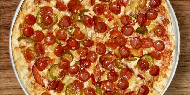 Hot Hawaiian Pizza