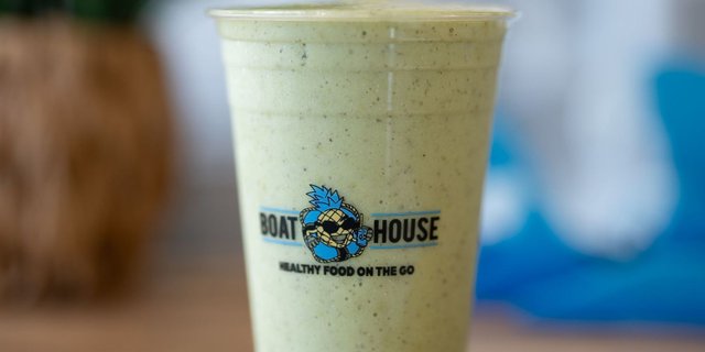 Matcha Mango Smoothie