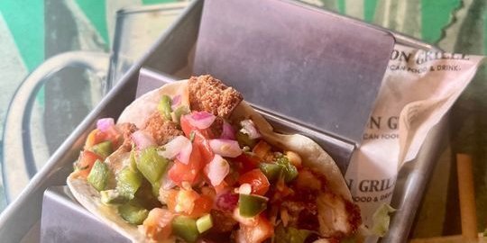 De Pollo Frito Taco