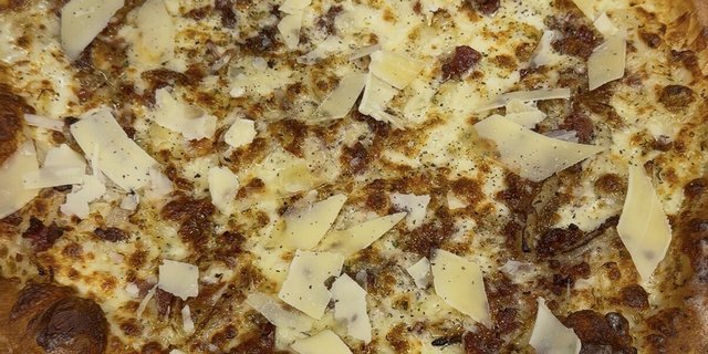 18" Carbonara Pizza