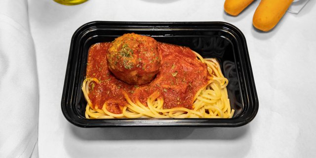 Party Spaghetti w/ 20 Meatballs