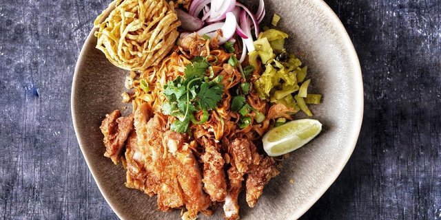 Khao Soi Gai Tod