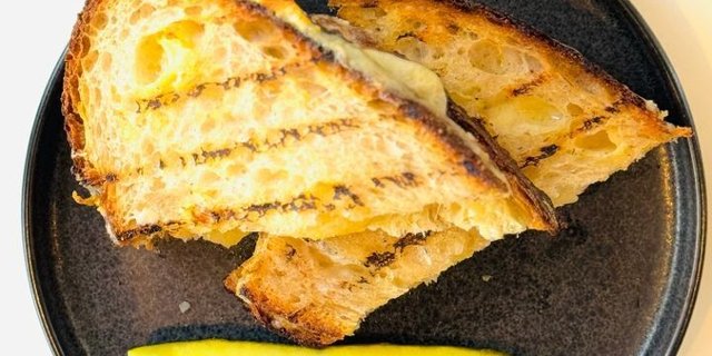Apple Mustard Grilled Cheese Sandwich