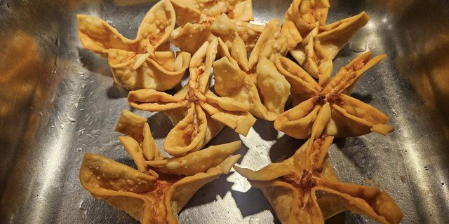 Crab Rangoon