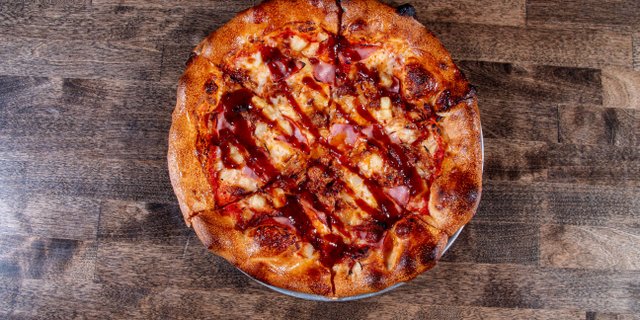 Pig in the Tropics Pizza