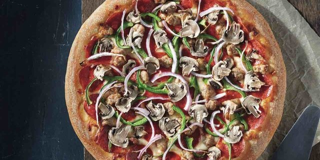 Romeo's Deluxe Pizza