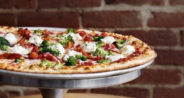 Sweet Tomatoes Pizza