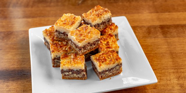 Mini Magic Bar Bites