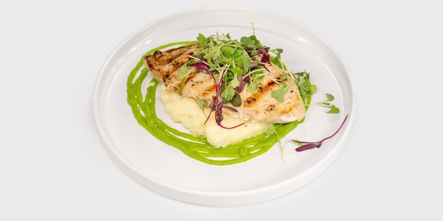 Grilled Chicken with Garlic Aioli