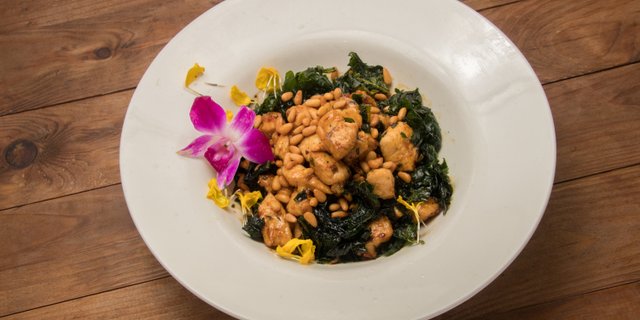 Pine Nuts Chicken