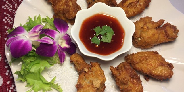 Siamese Chicken Wings