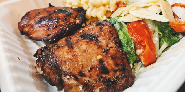 Dwaine's Grilled Chicken Boxed Lunch