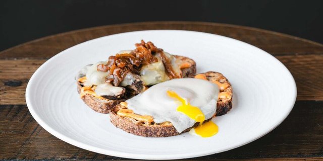 LA STEAK & EGG