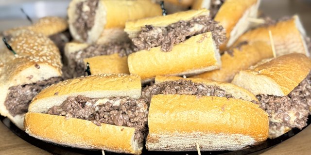 Cheesesteak Sandwich Tray