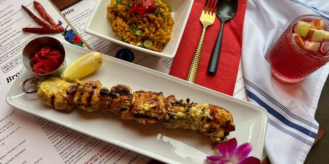 Chicken Brocheta Skewer Boxed Lunch