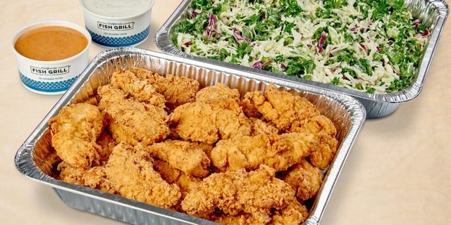Chicken Tenders & Kaleslaw