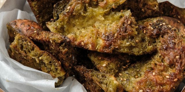 Signature Za’atar Chips Tray