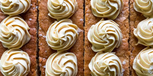 Peanut Butter Blondie