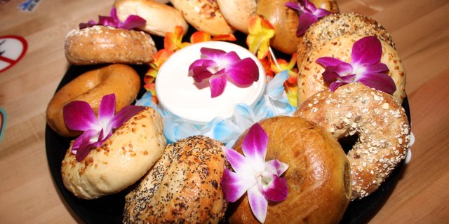 Dozen Tiki Bagel Platter