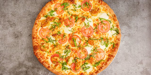 Chicken Margherita White Pizza