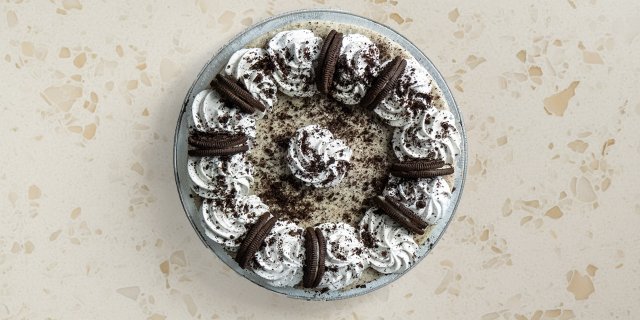 Whole Cookies & Cream Cheesecake