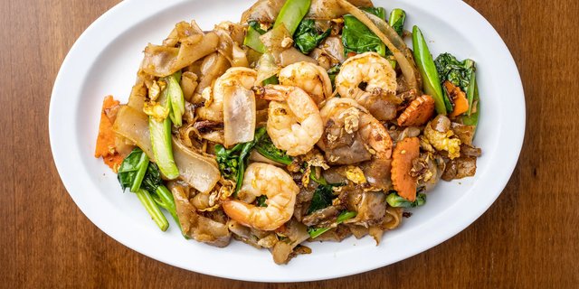 Pad See Ew Tray
