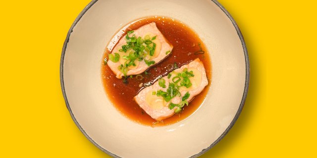 Canto Steamed Salmon Tray
