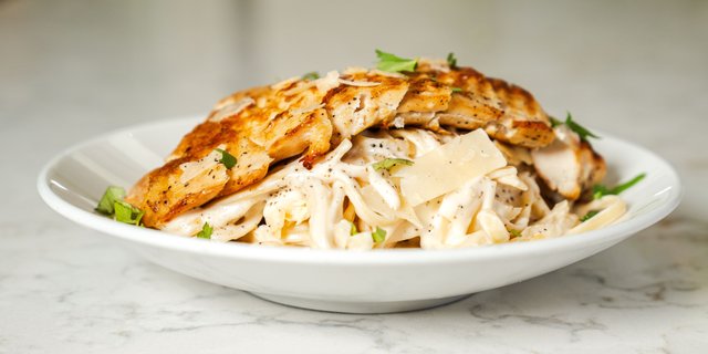 Fettuccine Alfredo