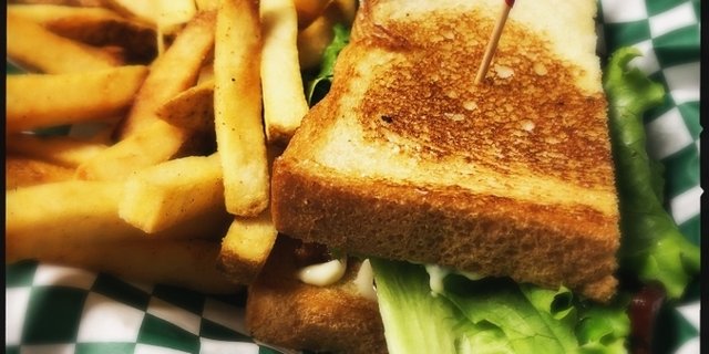 1/2 B.L.T. Sandwich