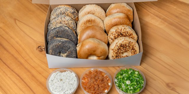 Dozen Bagels & Schmear Box