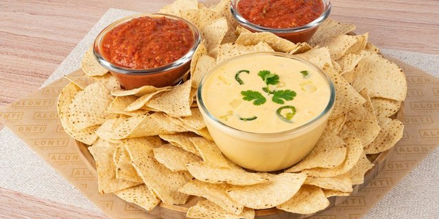 Queso & Salsa
