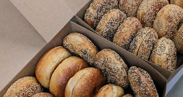 Isaac's Bagels