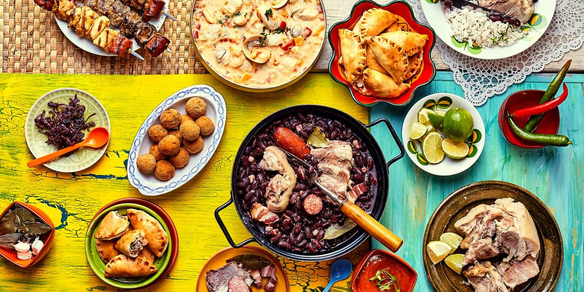 Morenas Latin Bar & Grill