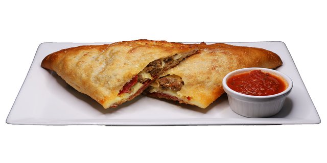 Meat Amatore Calzone