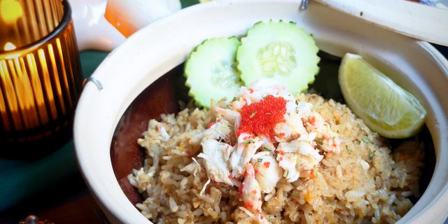 Khao Pad Pu (Crab Fried Rice)