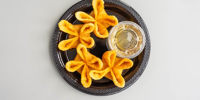 Crab Cheese Wontons