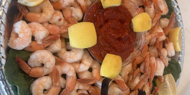 Shrimp Cocktail w/ Cocktail Sauce