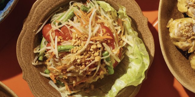 Papaya-Peanut Salad