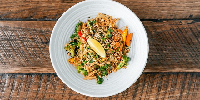 VEGETABLE PAD THAI BOWL