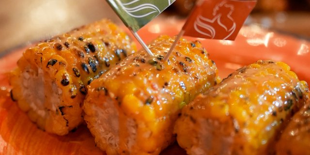 Flame-Grilled Corn on The Cob