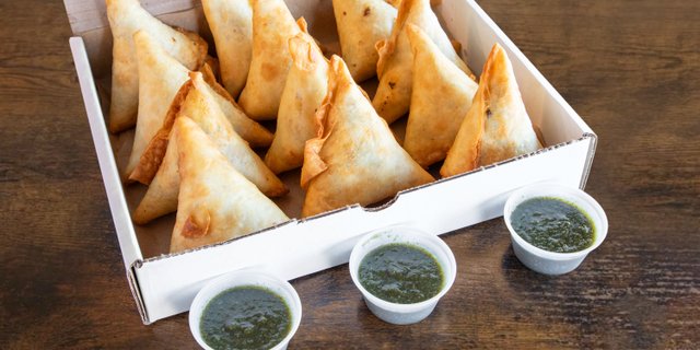 Veggie Samosas Tray